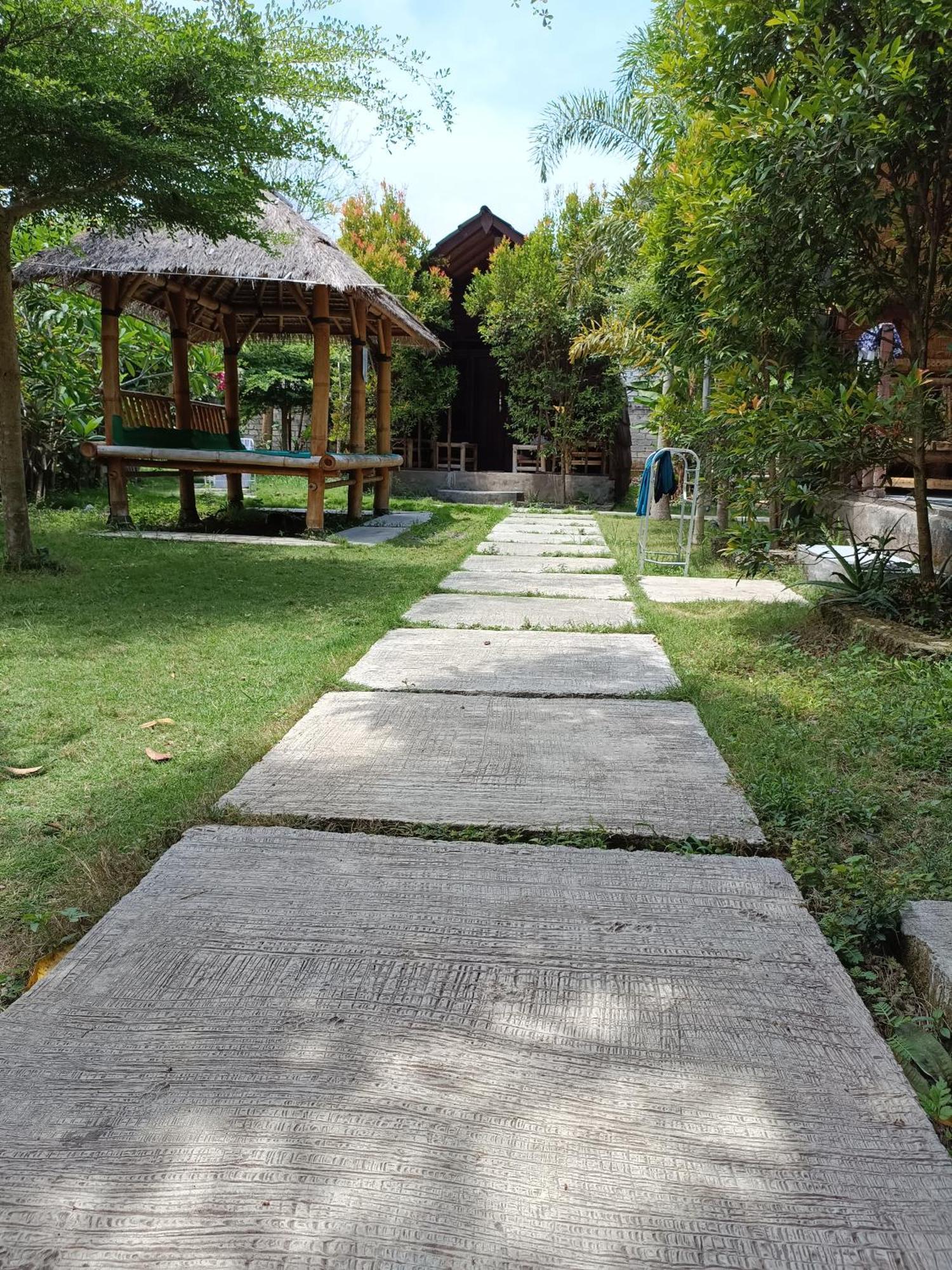 Bale Hostel Kuta  Luaran gambar