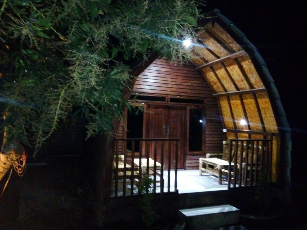Bale Hostel Kuta  Luaran gambar