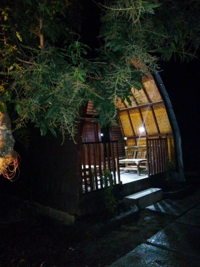 Bale Hostel Kuta  Luaran gambar