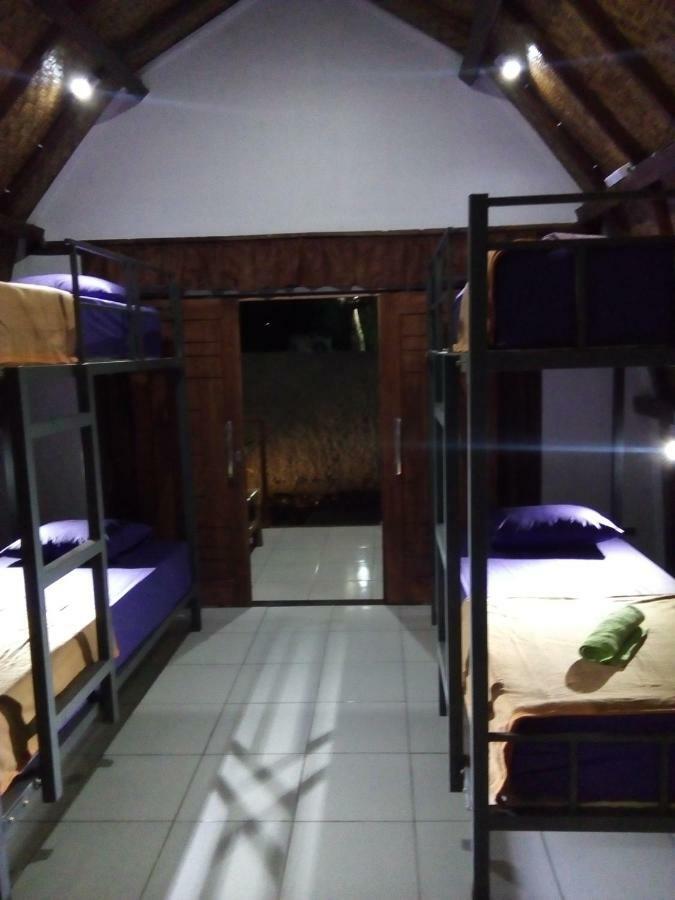 Bale Hostel Kuta  Luaran gambar