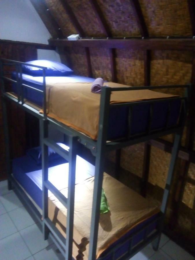 Bale Hostel Kuta  Luaran gambar