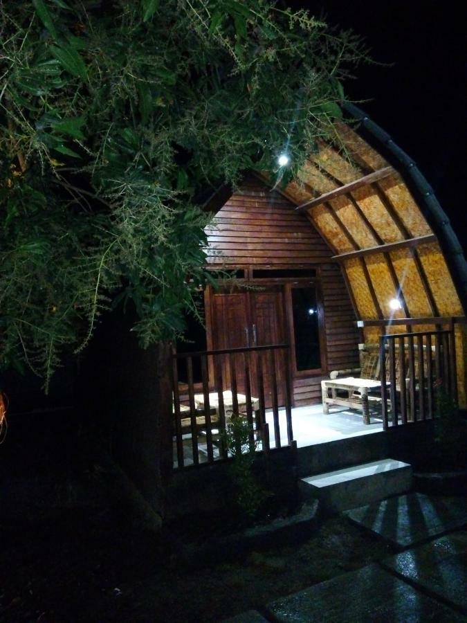 Bale Hostel Kuta  Luaran gambar