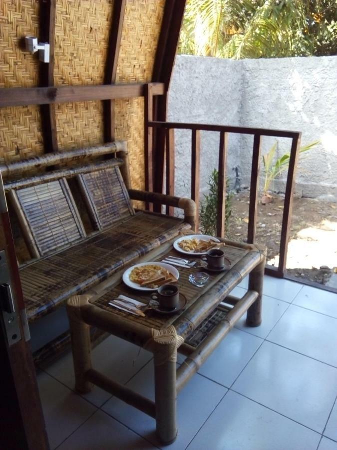 Bale Hostel Kuta  Luaran gambar