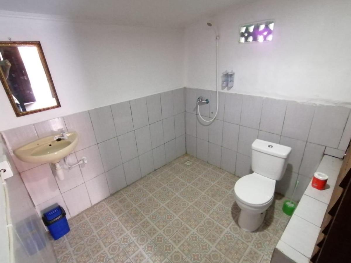 Bale Hostel Kuta  Luaran gambar